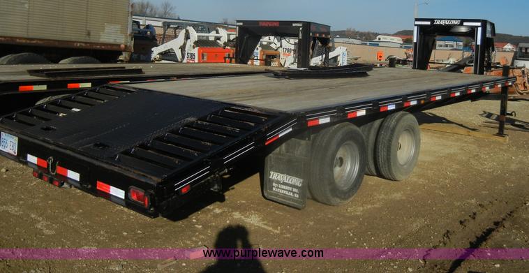 image for item D4664 2007 Travalong 33' gooseneck trailer