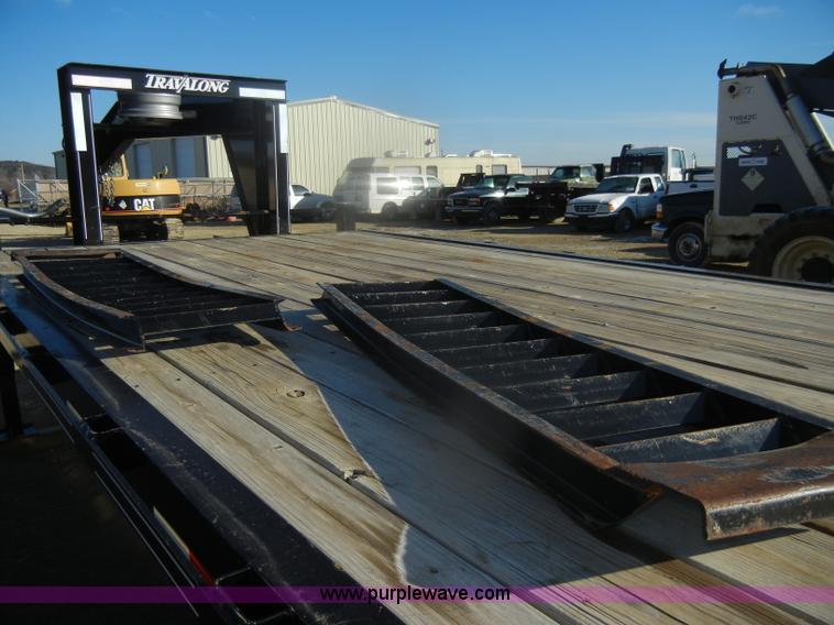 image for item D4664 2007 Travalong 33' gooseneck trailer