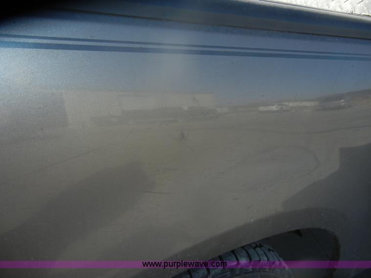 image for item D4700 2001 Ford F150 XLT SuperCab pickup truck