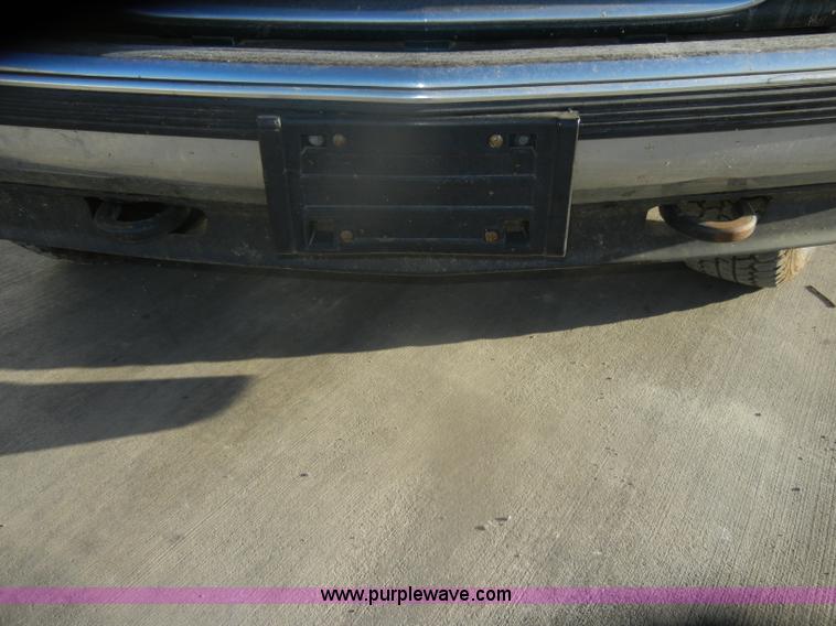 image for item D4701 1997 GMC Sierra K1500 pickup truck