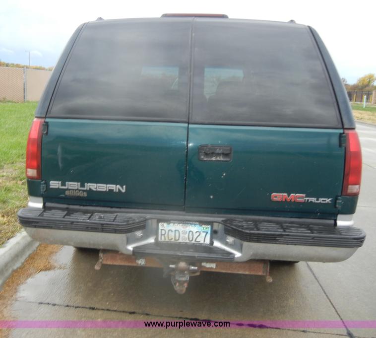 image for item D4793 1996 GMC Suburban 1500 SLT SUV