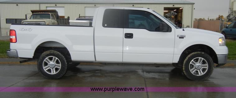 image for item D4796 2006 Ford F150 XLT SuperCab pickup truck