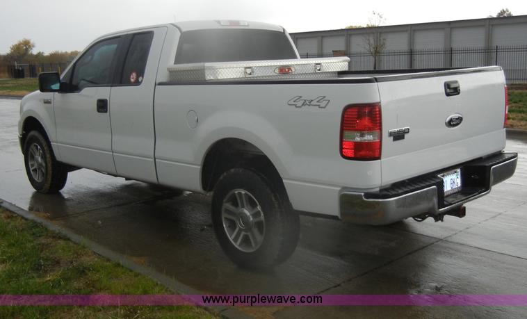 image for item D4796 2006 Ford F150 XLT SuperCab pickup truck
