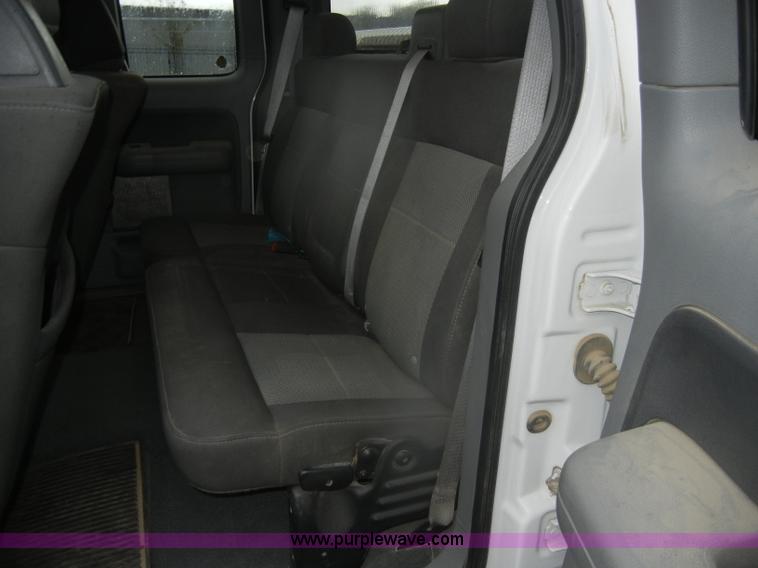 image for item D4796 2006 Ford F150 XLT SuperCab pickup truck