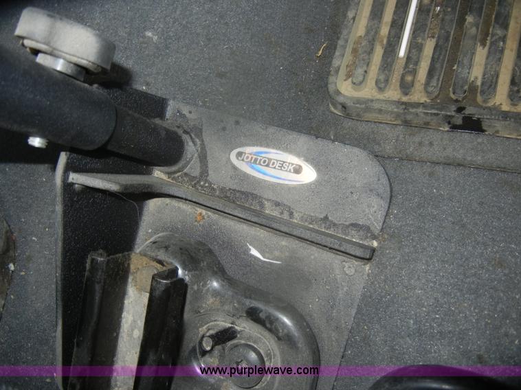 image for item D4796 2006 Ford F150 XLT SuperCab pickup truck