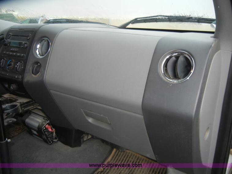 image for item D4796 2006 Ford F150 XLT SuperCab pickup truck