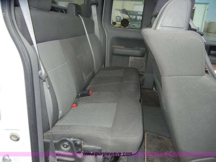 image for item D4796 2006 Ford F150 XLT SuperCab pickup truck