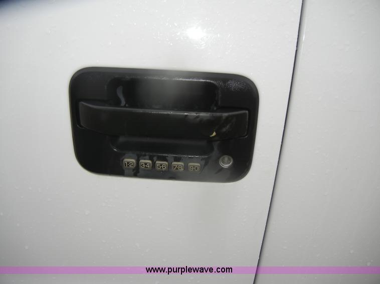 image for item D4796 2006 Ford F150 XLT SuperCab pickup truck