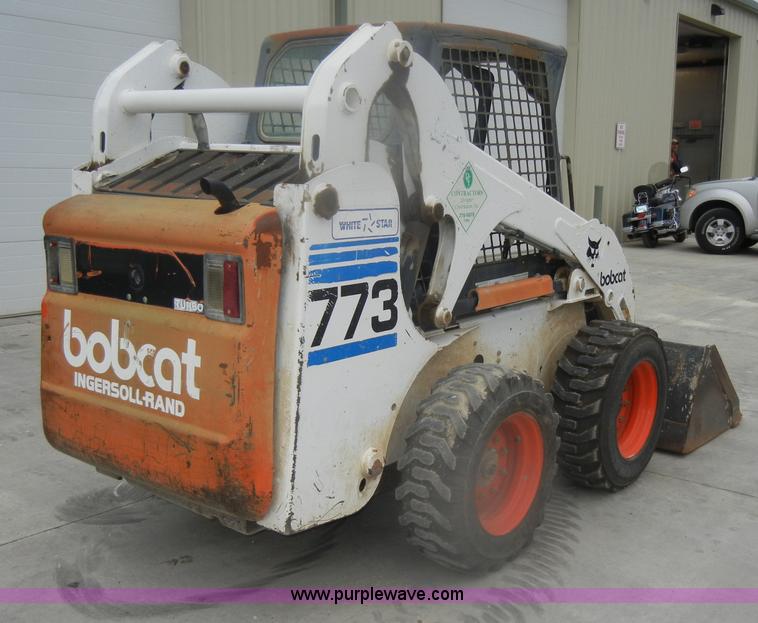 image for item D4798 1999 Bobcat 773 skid steer