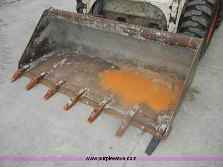 image for item D4798 1999 Bobcat 773 skid steer