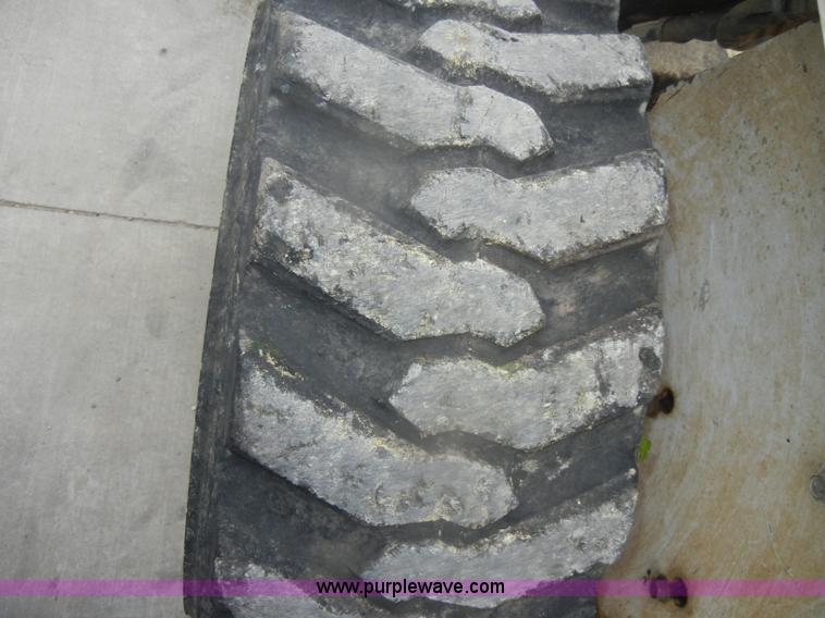 image for item D4798 1999 Bobcat 773 skid steer