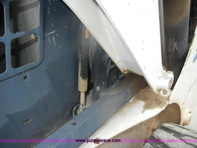 image for item D4798 1999 Bobcat 773 skid steer