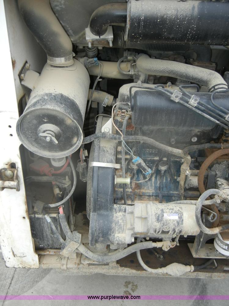 image for item D4798 1999 Bobcat 773 skid steer