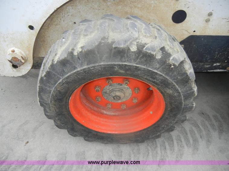 image for item D4798 1999 Bobcat 773 skid steer