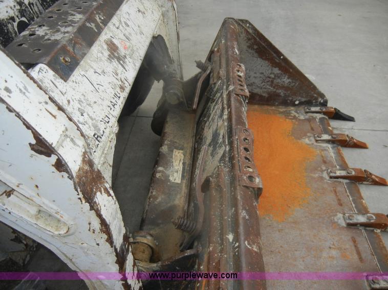 image for item D4798 1999 Bobcat 773 skid steer