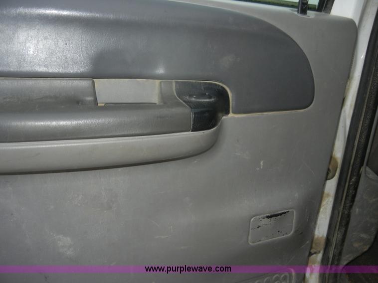 image for item D4799 1999 Ford F350 Super Duty Crew Cab pickup truck