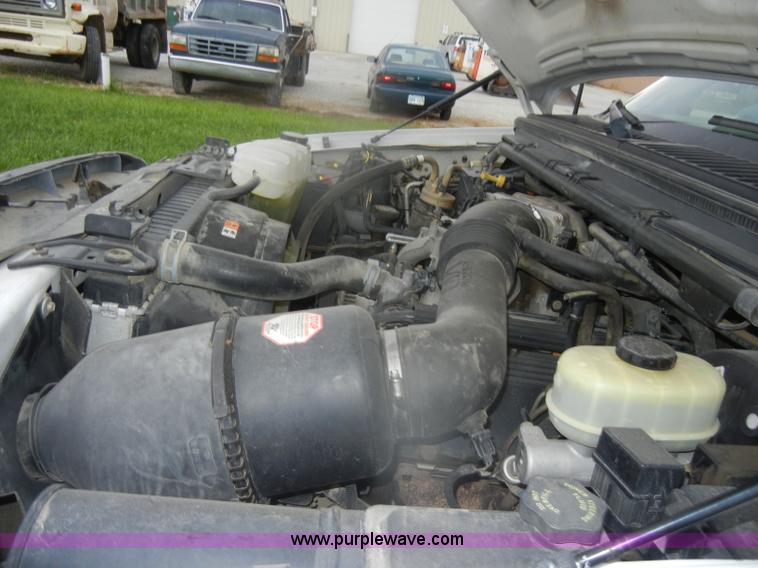 image for item D4799 1999 Ford F350 Super Duty Crew Cab pickup truck