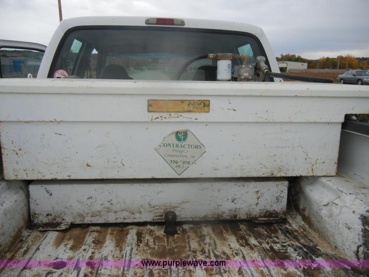 image for item D4799 1999 Ford F350 Super Duty Crew Cab pickup truck