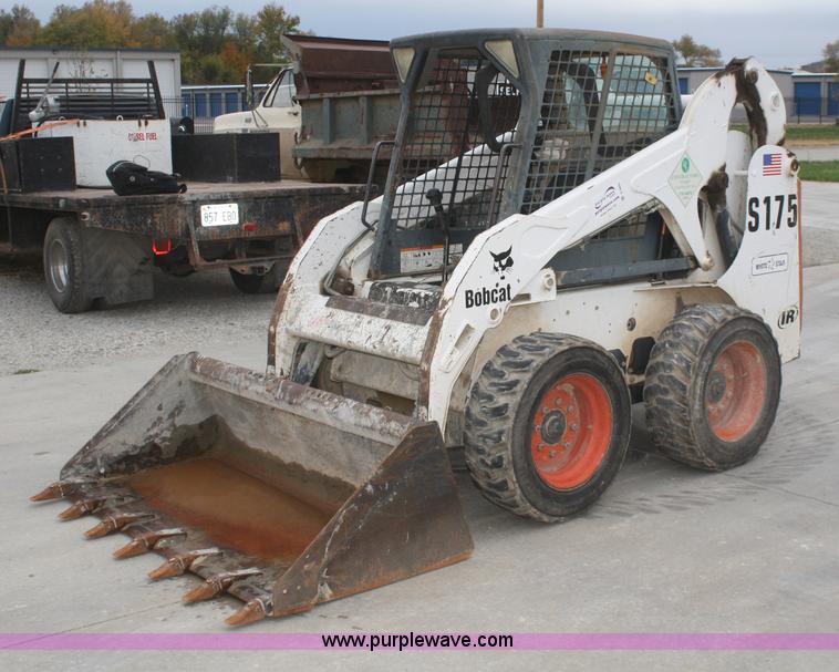 image for item D4801 2001 Bobcat S175 skid steer