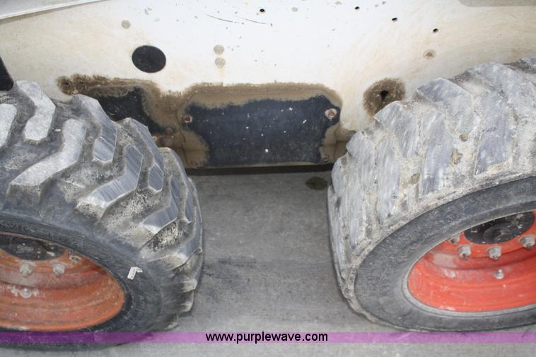 image for item D4801 2001 Bobcat S175 skid steer