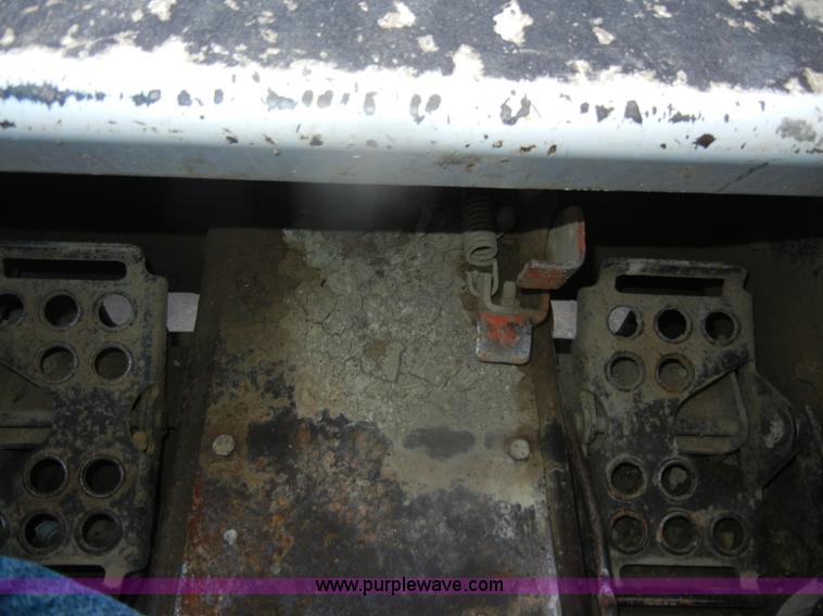 image for item D4802 1999 Bobcat 873 skid steer