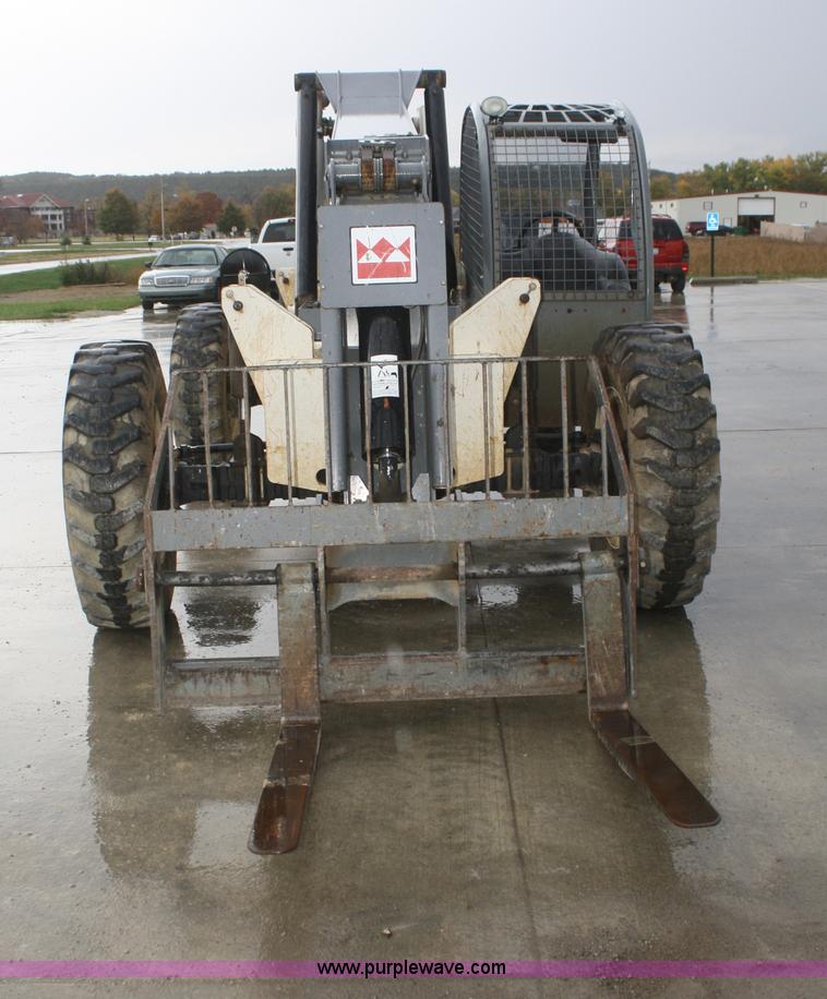 image for item D4804 2006 Terex TH842C telehandler
