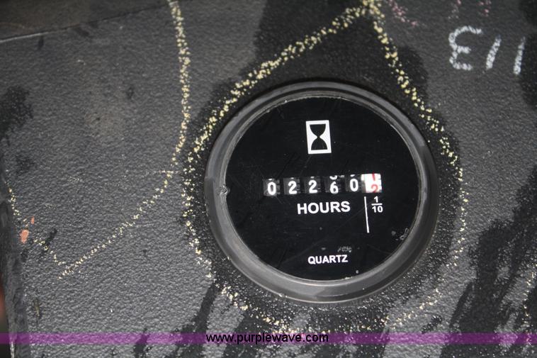 image for item D4804 2006 Terex TH842C telehandler