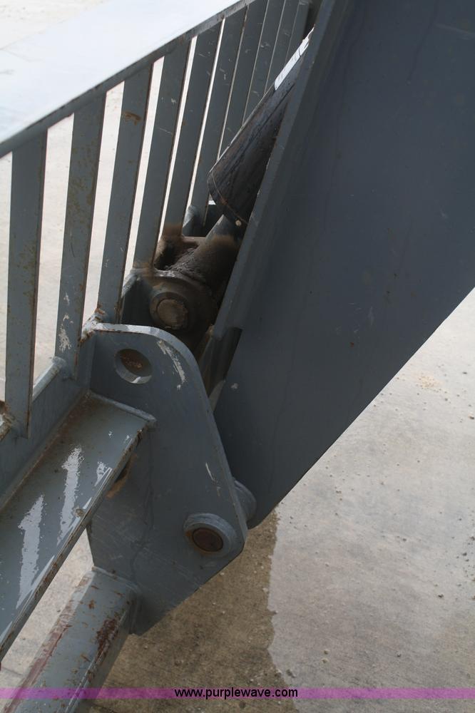 image for item D4804 2006 Terex TH842C telehandler