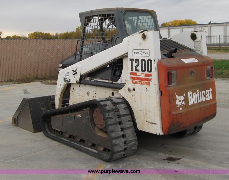 image for item D4806 2003 Bobcat T200 skid steer