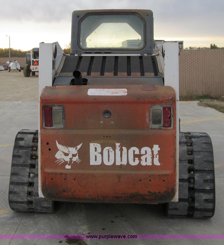 image for item D4806 2003 Bobcat T200 skid steer