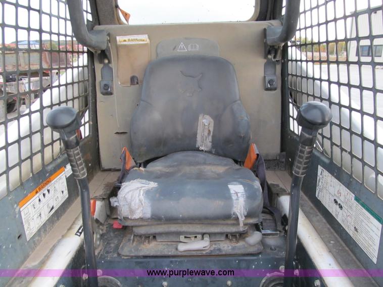 image for item D4806 2003 Bobcat T200 skid steer