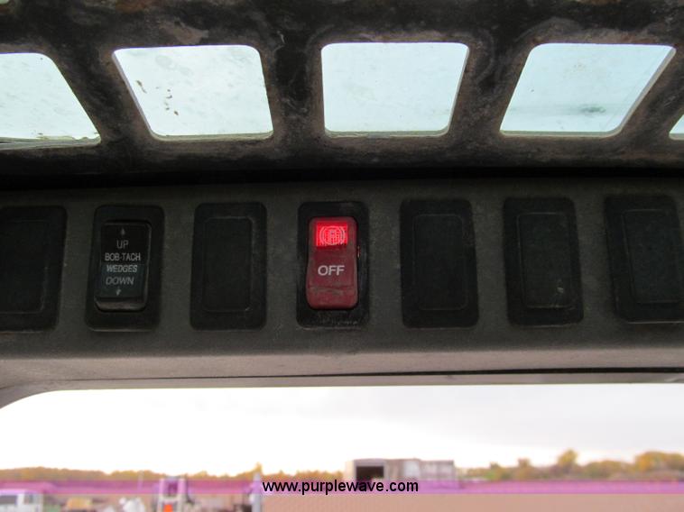 image for item D4806 2003 Bobcat T200 skid steer