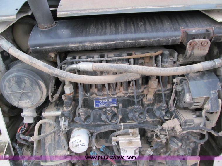 image for item D4806 2003 Bobcat T200 skid steer