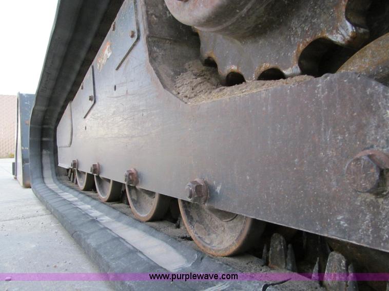 image for item D4806 2003 Bobcat T200 skid steer