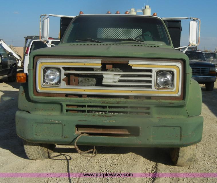 image for item D4903 1974 Chevrolet C60 Custom flatbed pickup truck