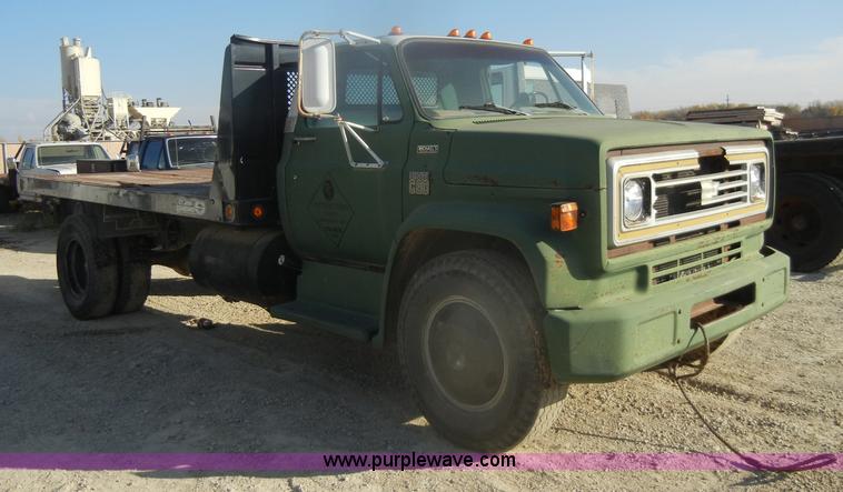 image for item D4903 1974 Chevrolet C60 Custom flatbed pickup truck