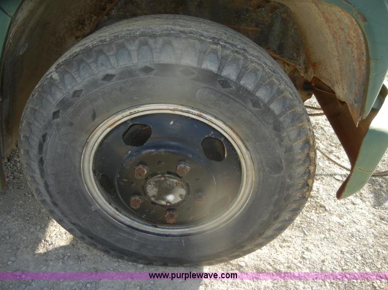 image for item D4903 1974 Chevrolet C60 Custom flatbed pickup truck