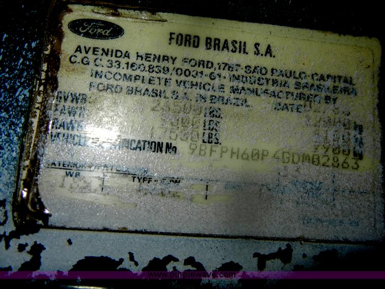 image for item D4904 1986 Ford CF6000 flatbed truck