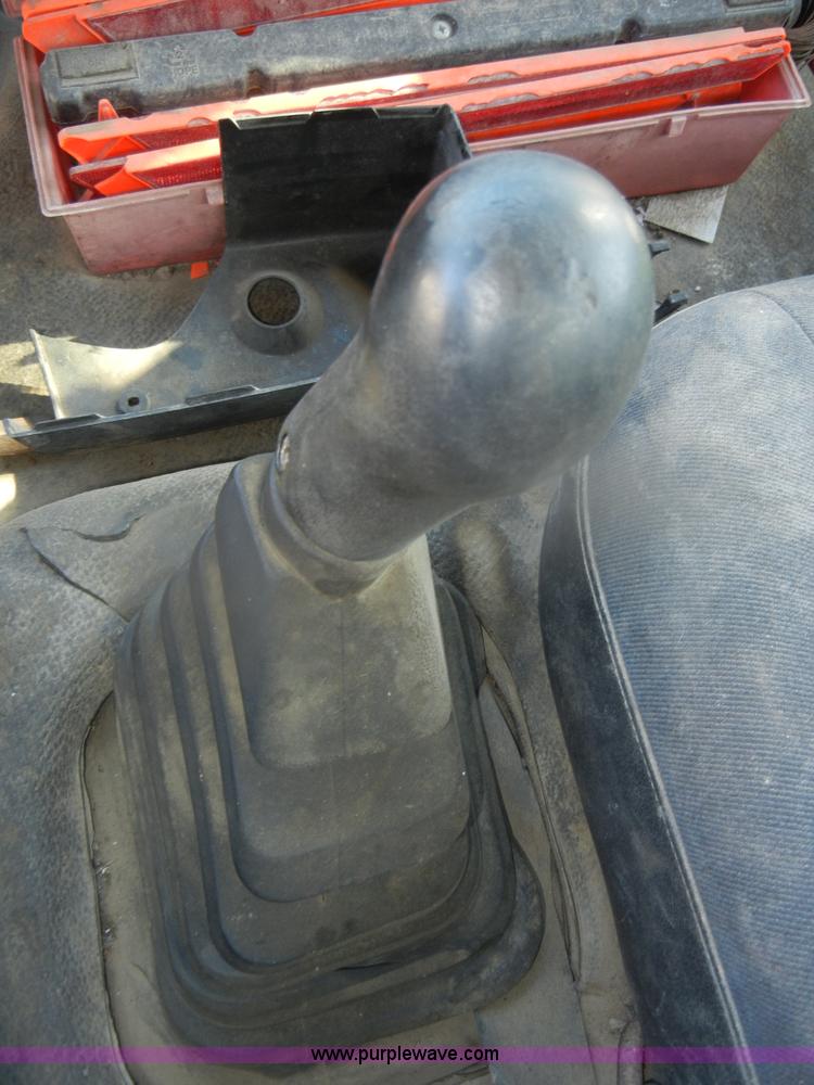 image for item D4904 1986 Ford CF6000 flatbed truck