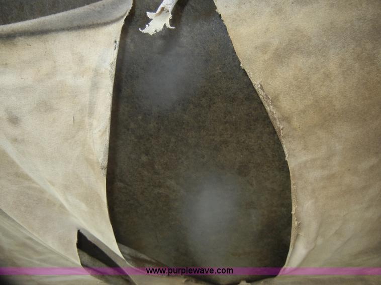 image for item D4904 1986 Ford CF6000 flatbed truck