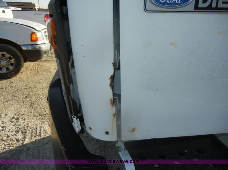 image for item D4904 1986 Ford CF6000 flatbed truck