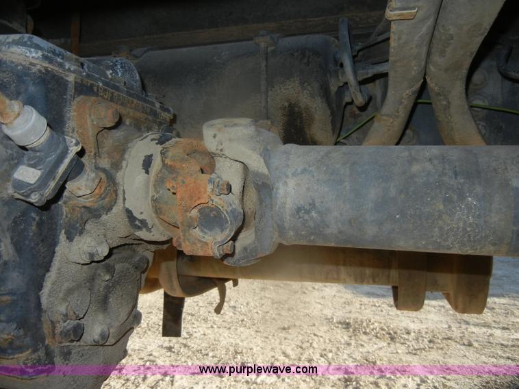 image for item D4904 1986 Ford CF6000 flatbed truck