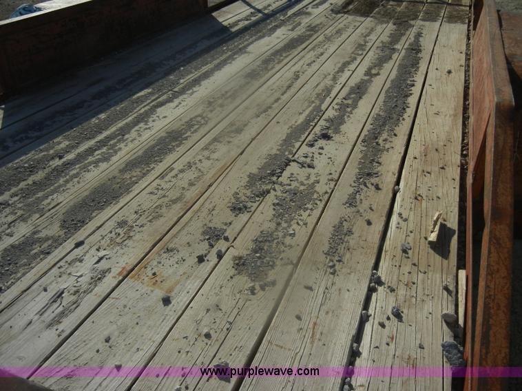 image for item D4905 1994 Starlite trailer