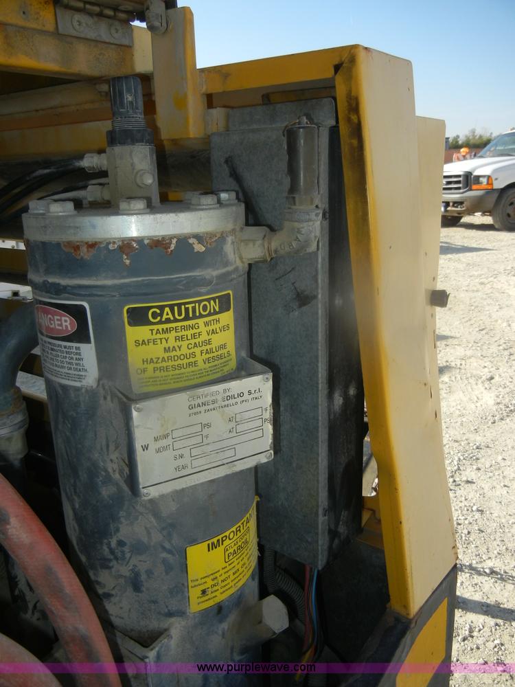 image for item D4908 2000 Atlas portable air compressor