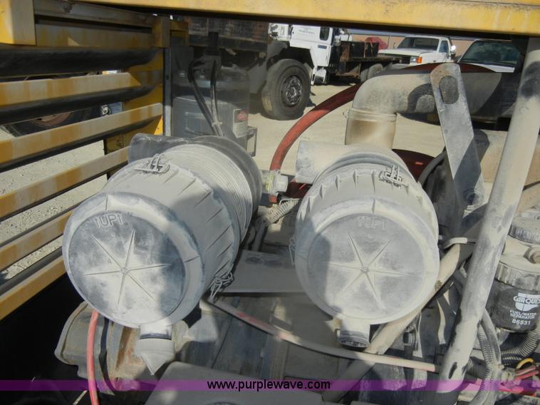 image for item D4908 2000 Atlas portable air compressor