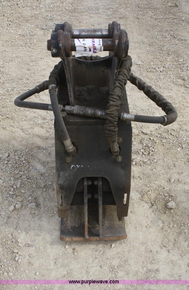 image for item D4913 Caterpillar vibratory plate compactor attachment