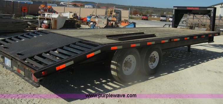 image for item D4914 1998 Travalong gooseneck trailer