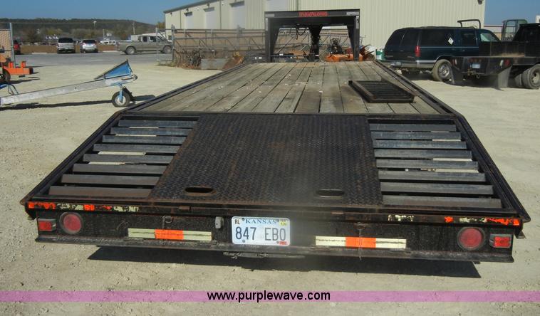 image for item D4914 1998 Travalong gooseneck trailer