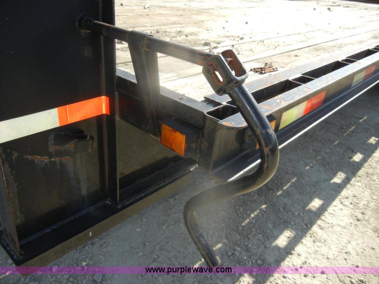 image for item D4914 1998 Travalong gooseneck trailer