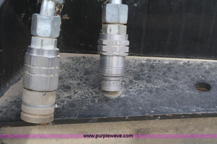 image for item D4917 2008 Caterpillar BP18B broom attachment